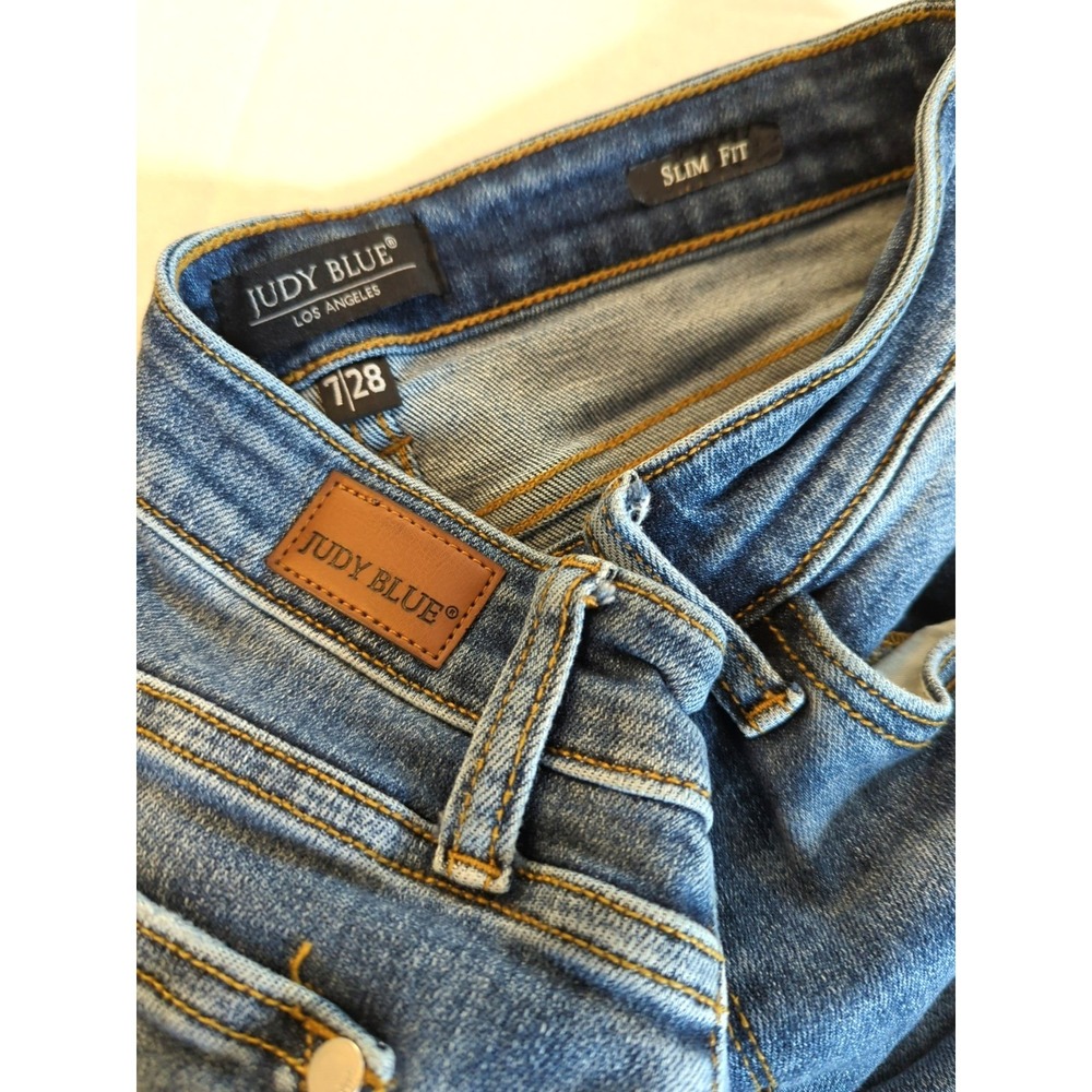 Judy Blue Slim Fit Blue Denim Jeans Women 7/28 Stretch Whiskers Timeless Aged